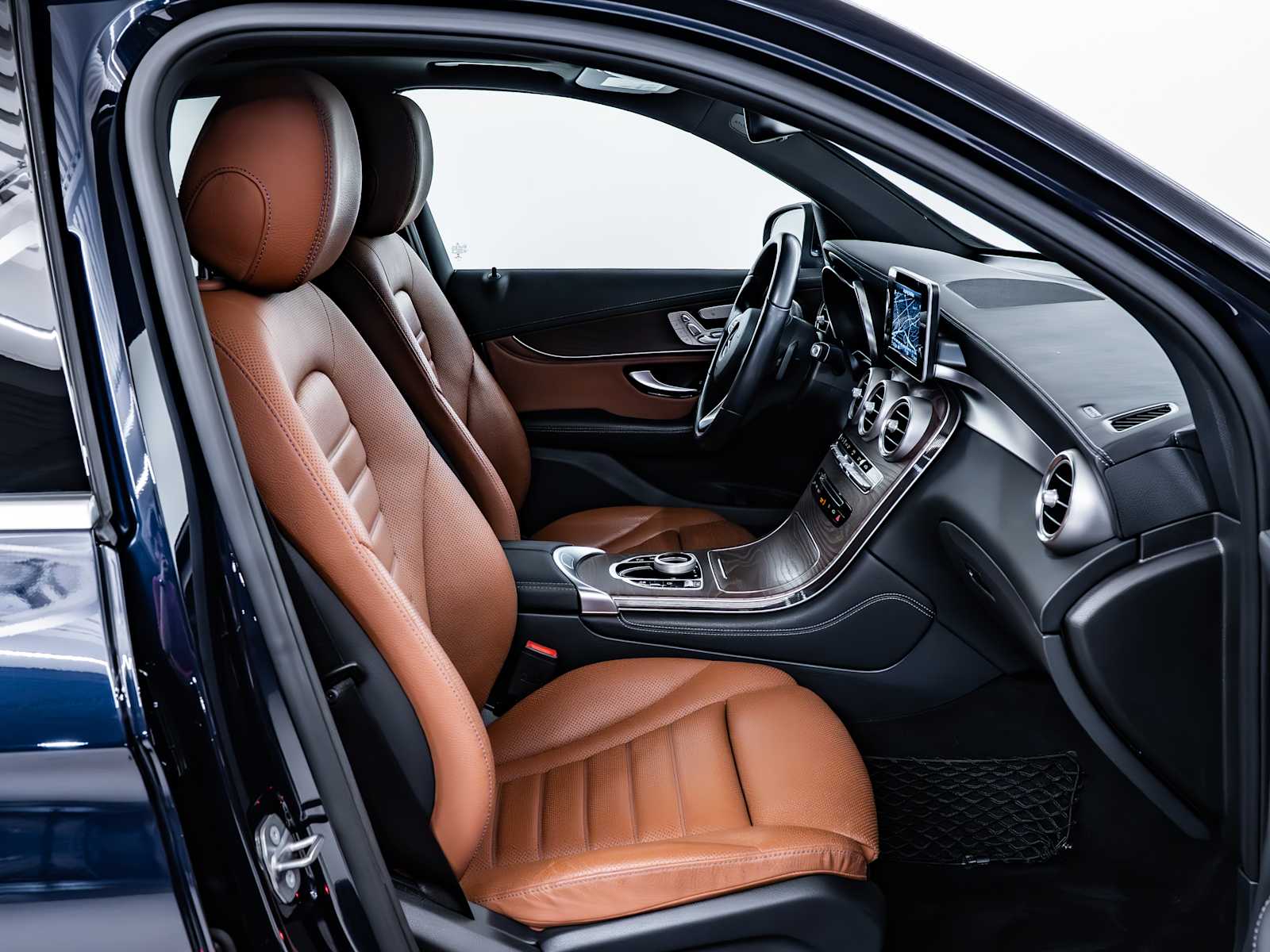 used 2019 Mercedes-Benz GLC 350e Plug-In Hybrid car, priced at $26,998