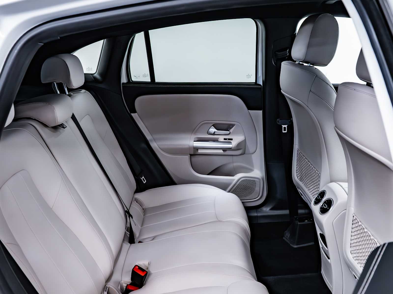 used 2025 Mercedes-Benz GLA 250 car, priced at $38,998