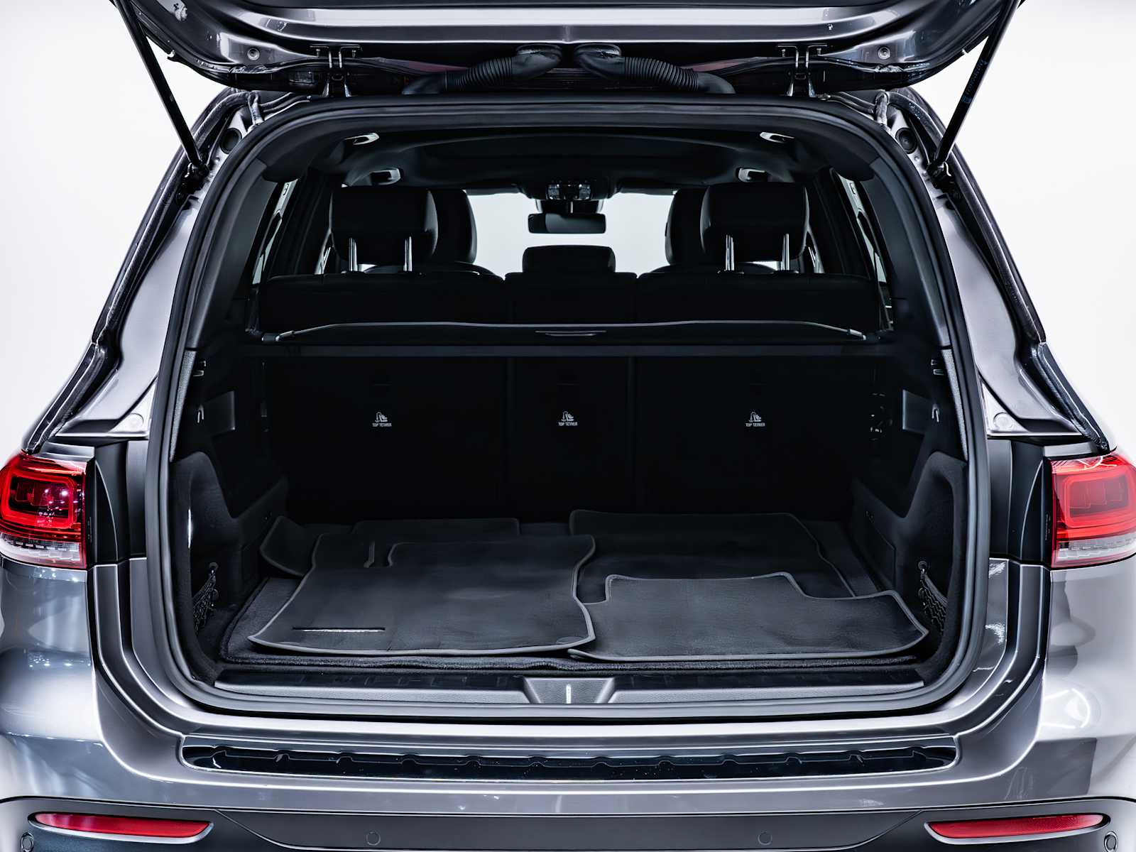 used 2022 Mercedes-Benz GLB 250 car, priced at $33,998