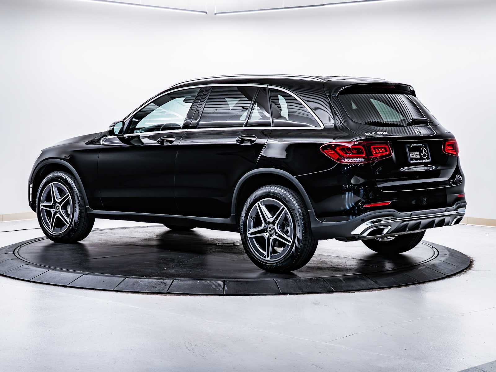 used 2022 Mercedes-Benz GLC 300 car, priced at $34,498