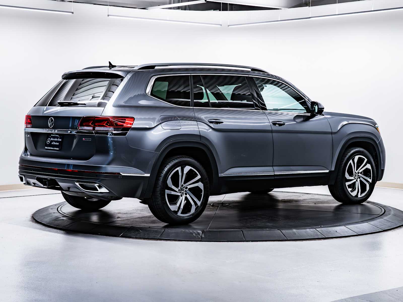 used 2021 Volkswagen Atlas car, priced at $23,998