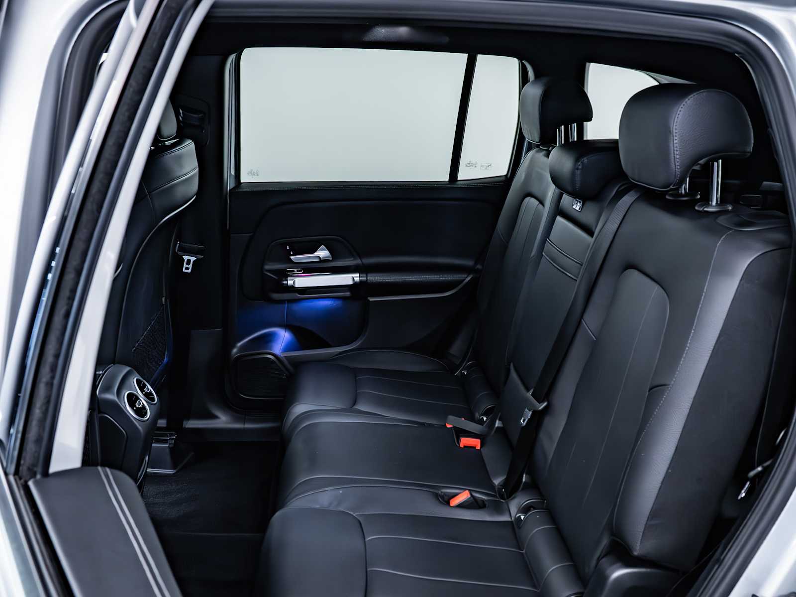 used 2021 Mercedes-Benz GLB 250 car, priced at $29,998