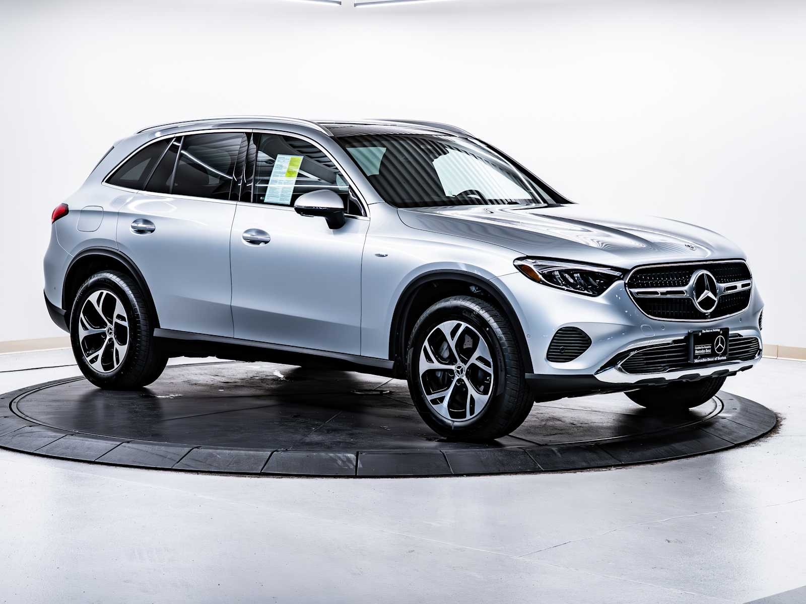 used 2025 Mercedes-Benz GLC 350e Plug-In Hybrid car, priced at $60,598