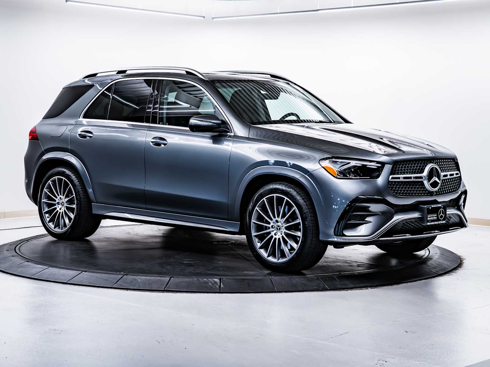 used 2025 Mercedes-Benz GLE 350 car, priced at $65,998