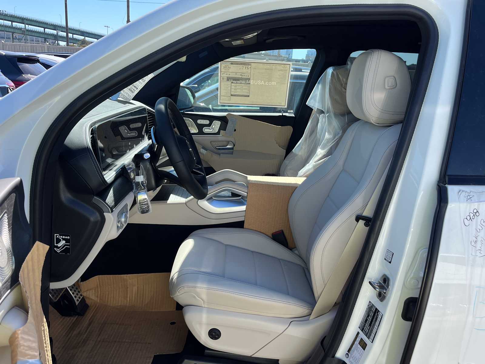 new 2025 Mercedes-Benz GLS 450 car