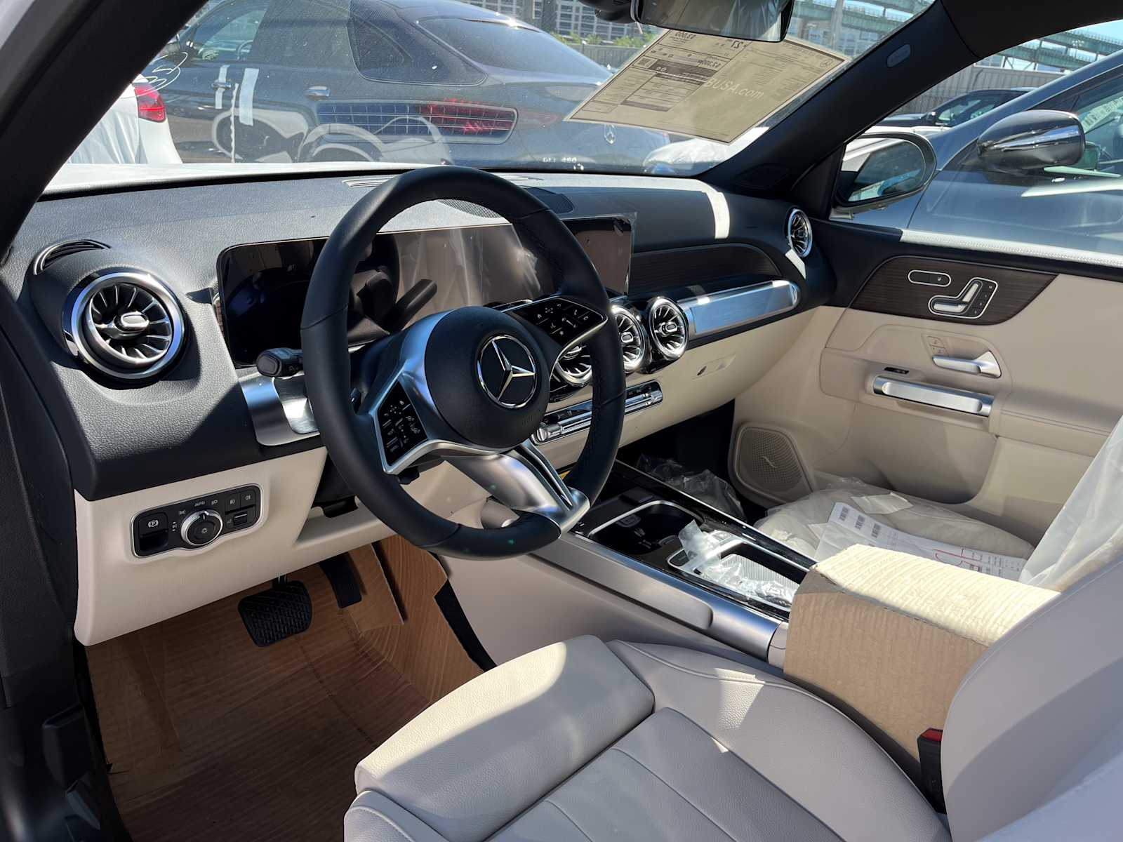 new 2026 Mercedes-Benz GLB 250 car