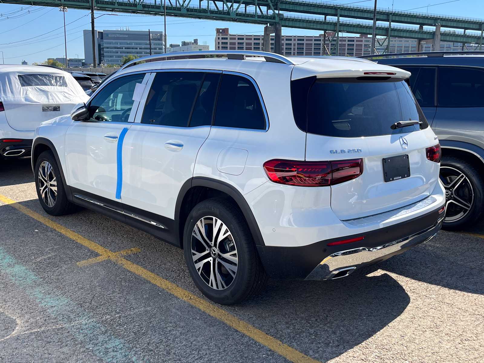new 2026 Mercedes-Benz GLB 250 car