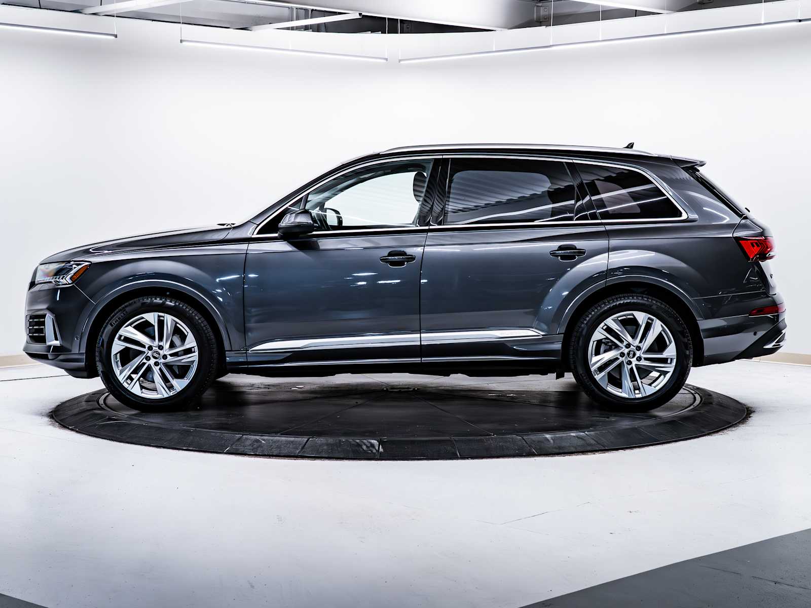 used 2022 Audi Q7 car, priced at $48,498
