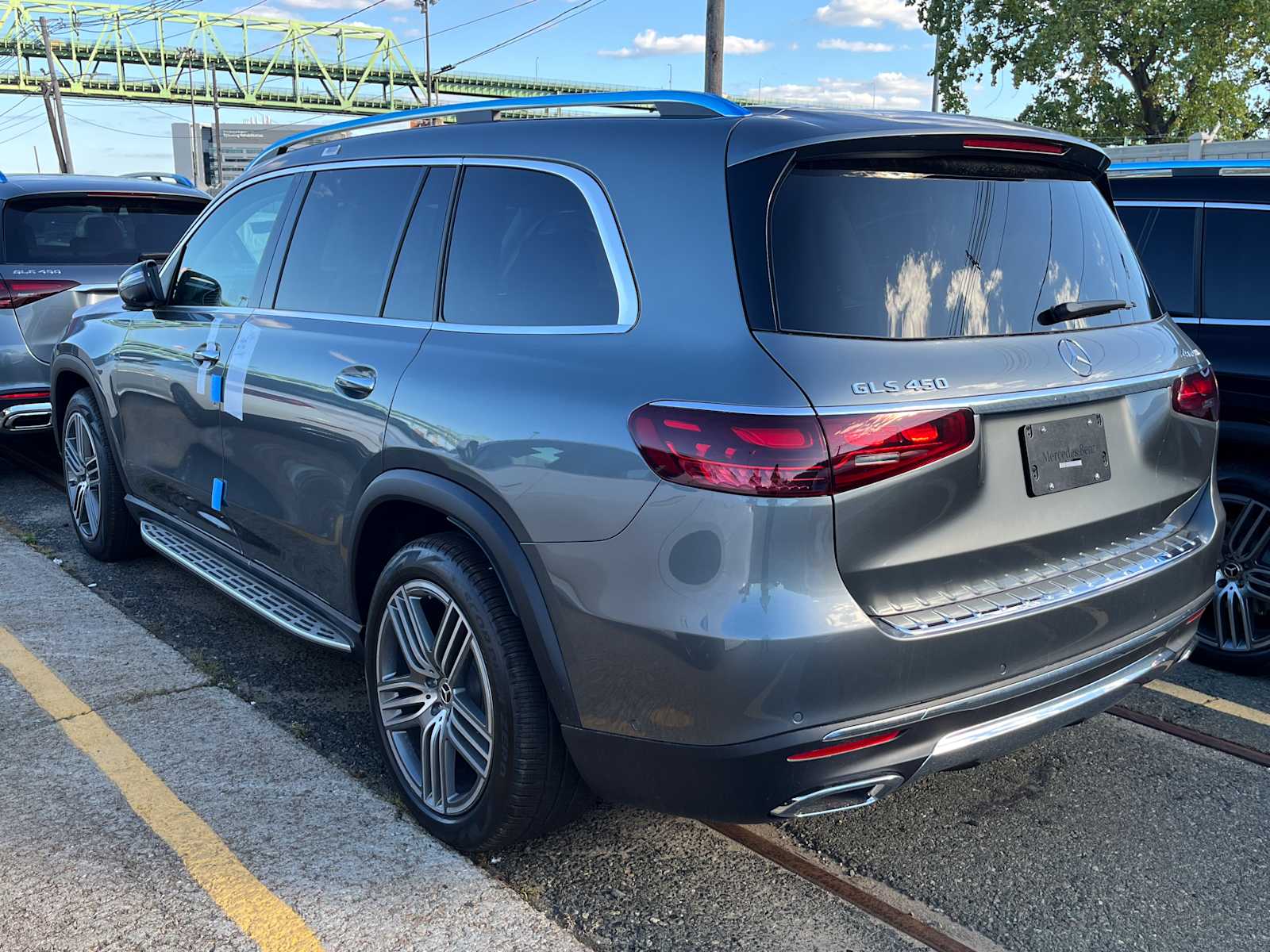 new 2026 Mercedes-Benz GLS 450 car
