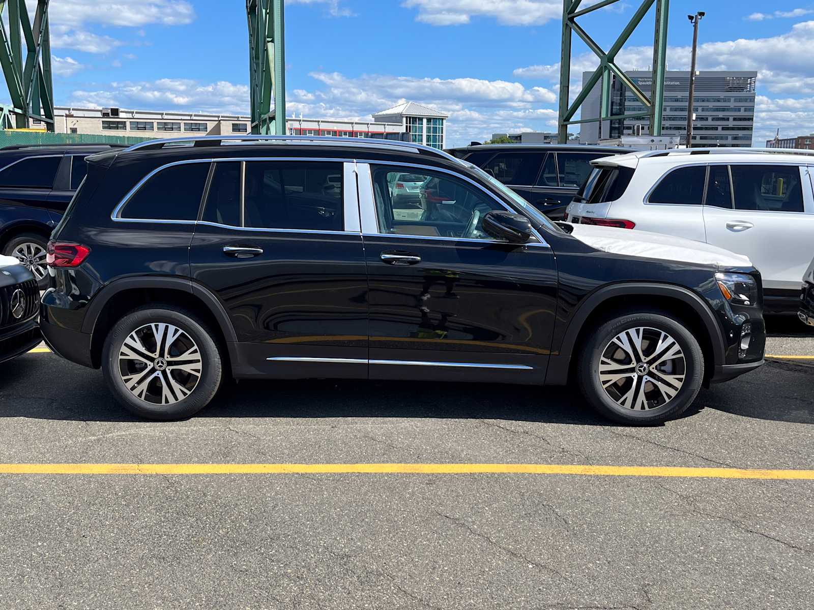 new 2026 Mercedes-Benz GLB 250 car