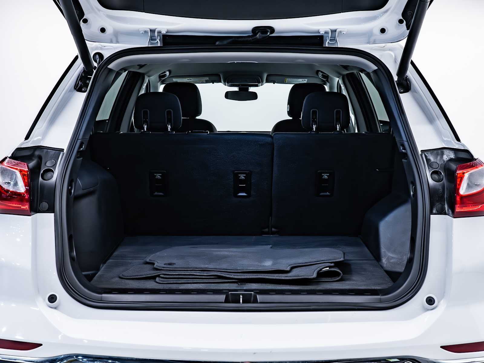 used 2018 Chevrolet Equinox car, priced at $14,998