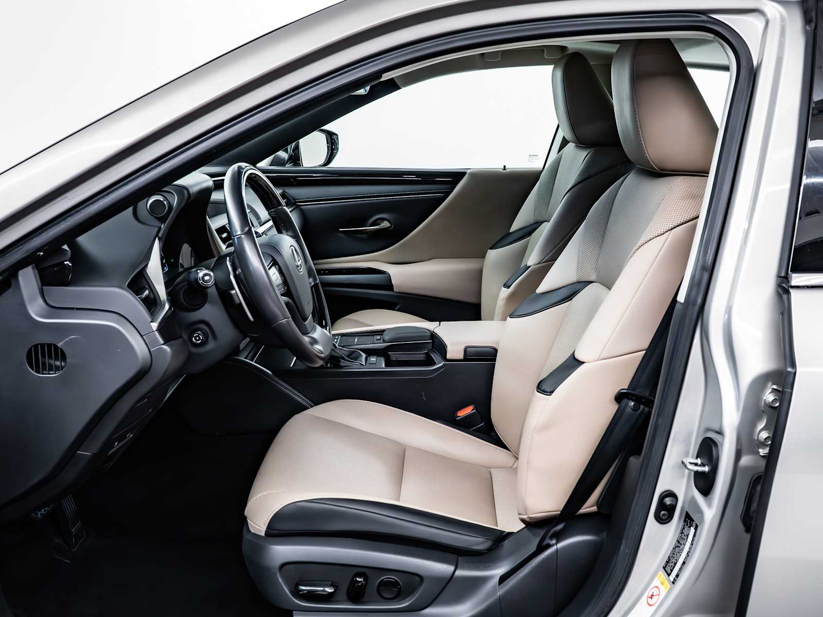 used 2019 Lexus ES 350 car, priced at $30,998