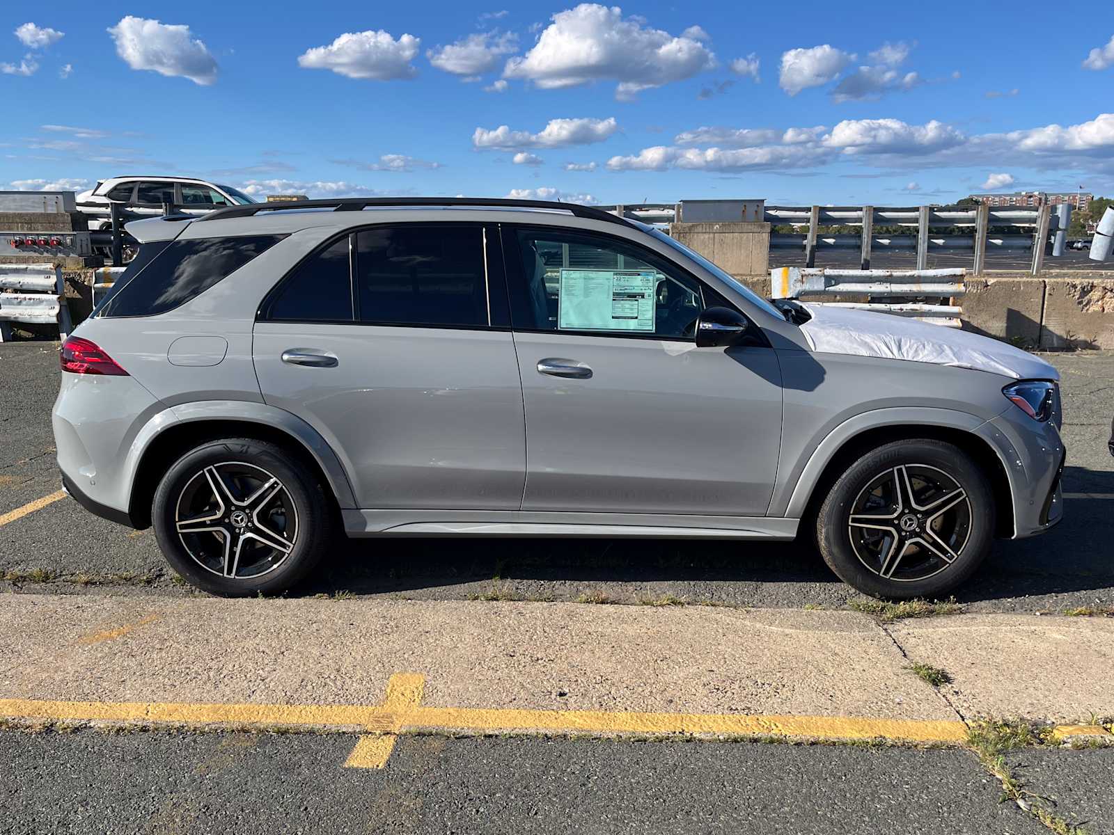 new 2025 Mercedes-Benz GLE 350 car