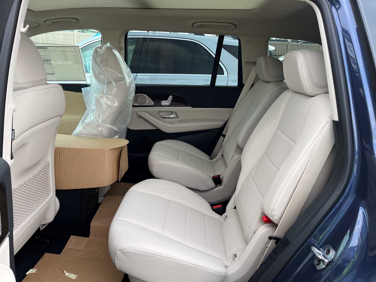 new 2026 Mercedes-Benz GLS 450 car
