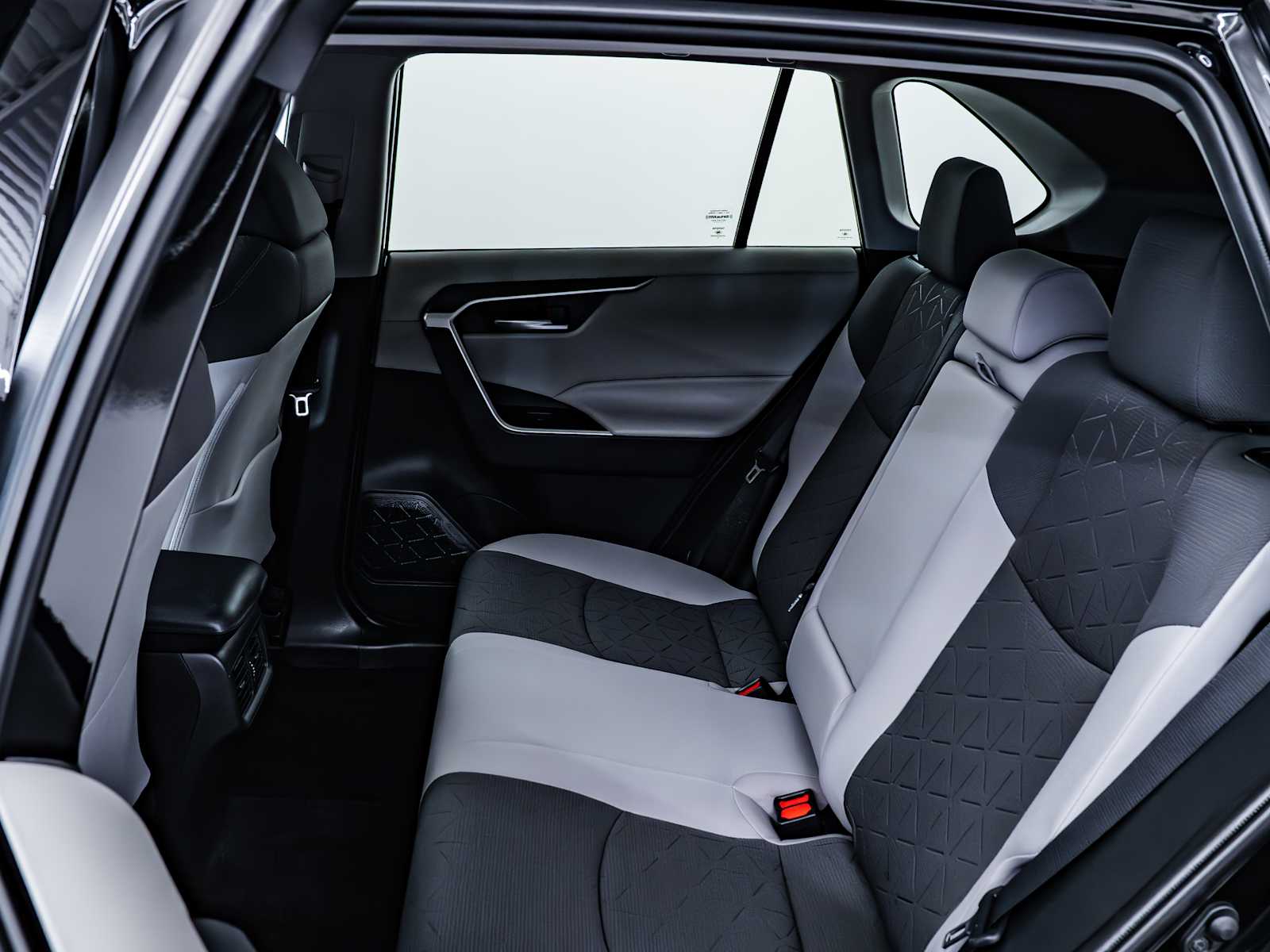 used 2020 Toyota RAV4 car, priced at $26,998