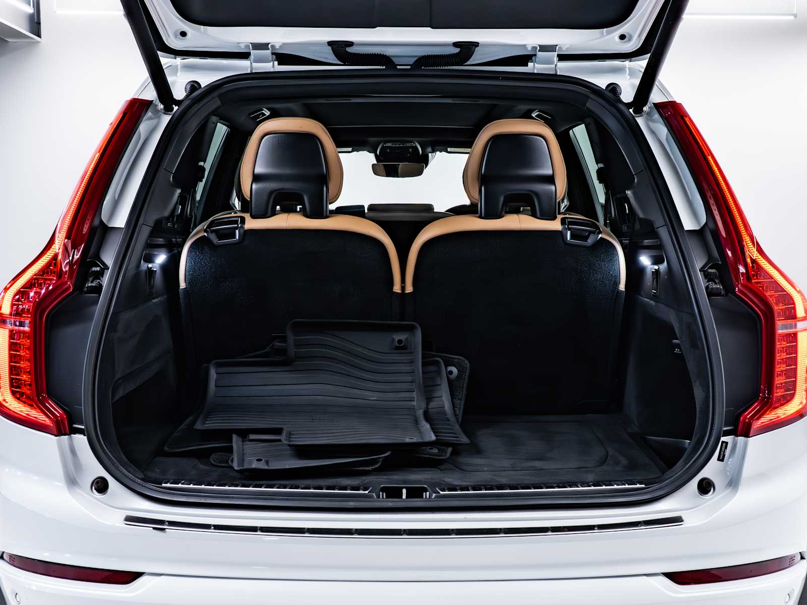 used 2016 Volvo XC90 car, priced at $15,998