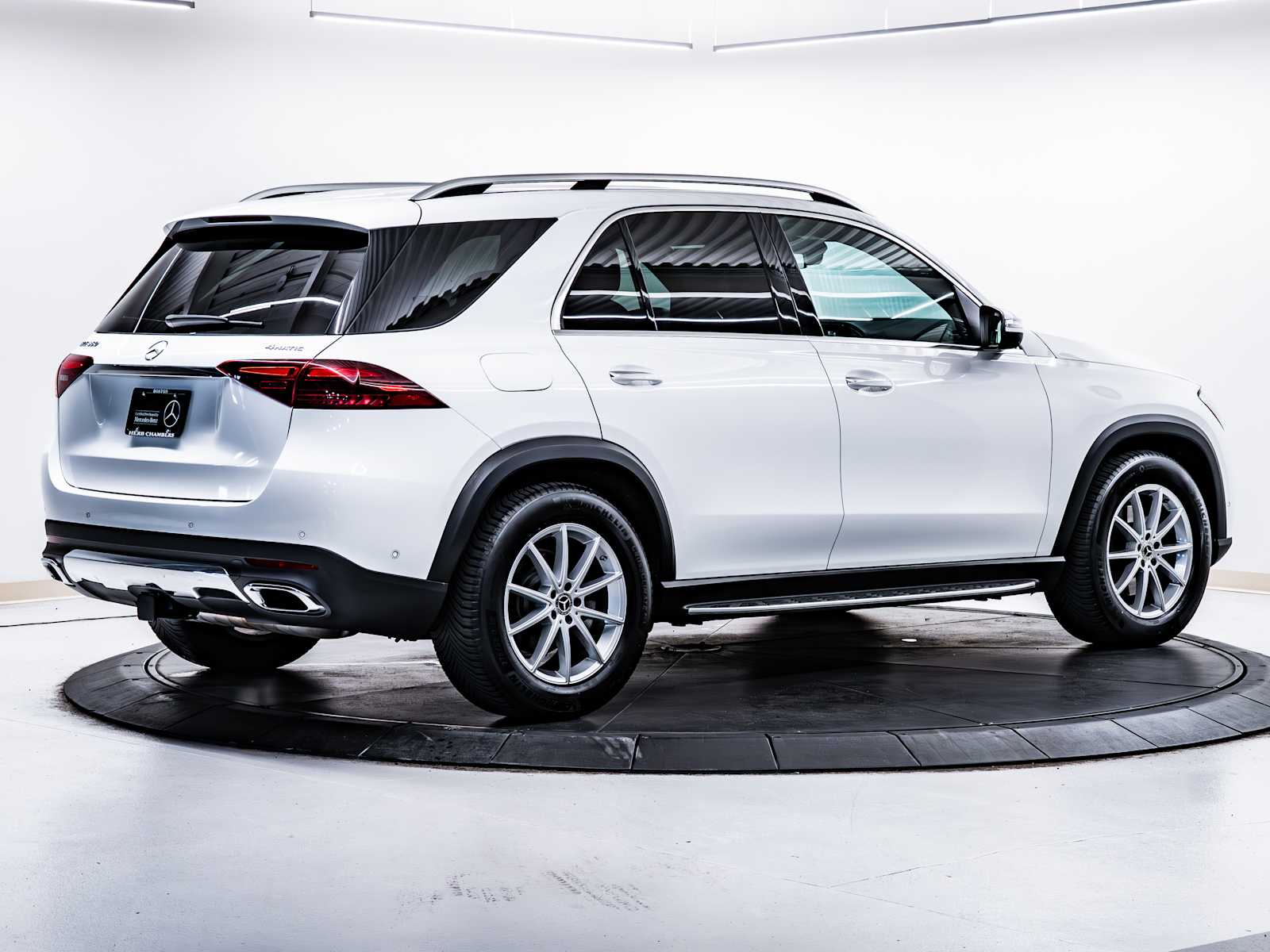 used 2024 Mercedes-Benz GLE 350 car, priced at $56,998