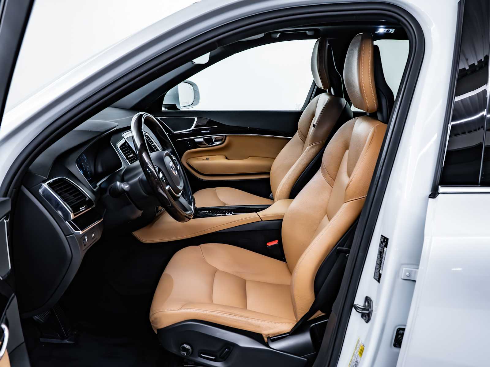 used 2016 Volvo XC90 car, priced at $15,998