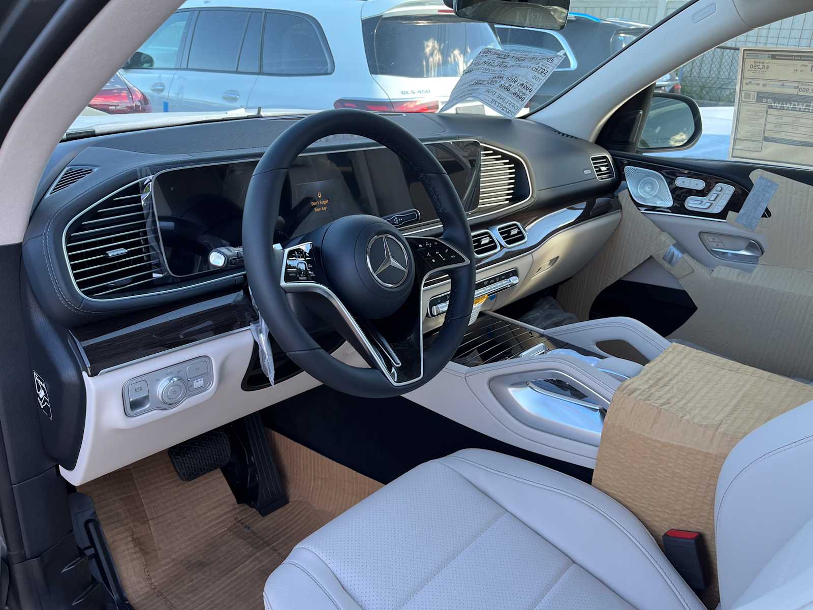 new 2026 Mercedes-Benz GLS 450 car