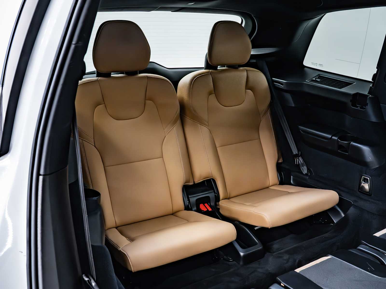 used 2016 Volvo XC90 car, priced at $15,998