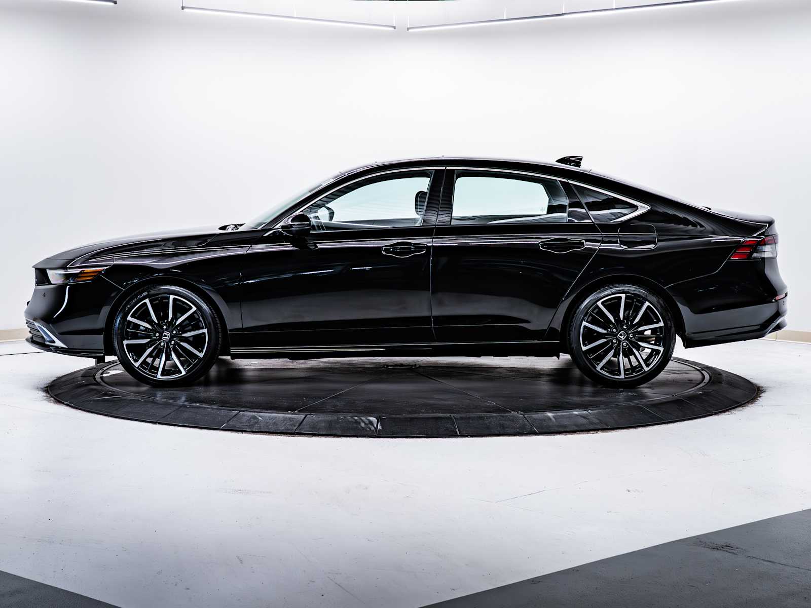 used 2024 Honda Accord Hybrid car, priced at $33,998