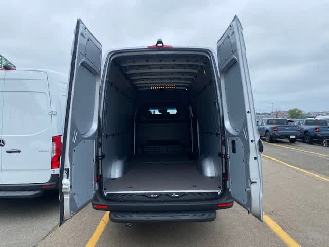 new 2024 Mercedes-Benz eSprinter 2500 car