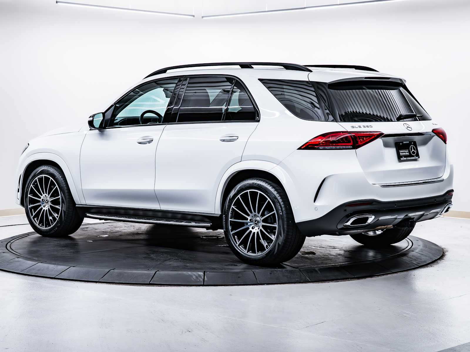 used 2022 Mercedes-Benz GLE 350 car, priced at $41,998