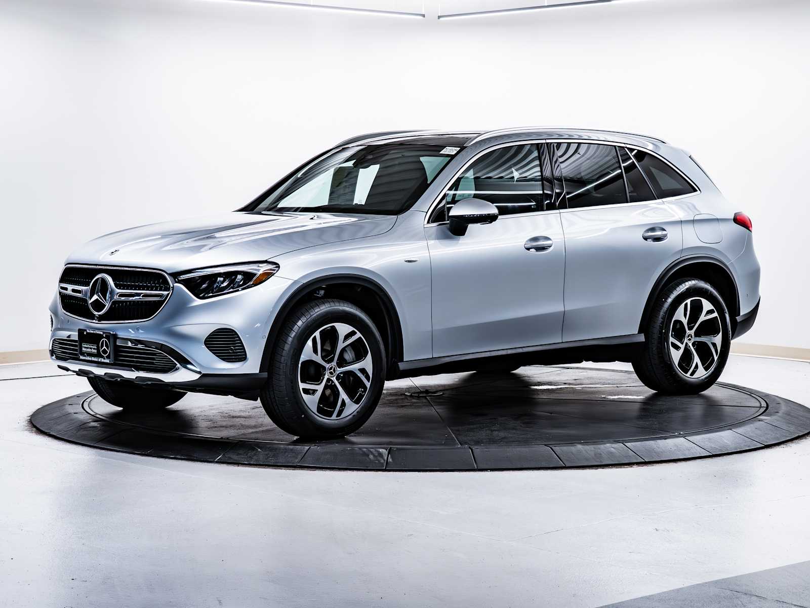 used 2025 Mercedes-Benz GLC 350e Plug-In Hybrid car, priced at $60,598