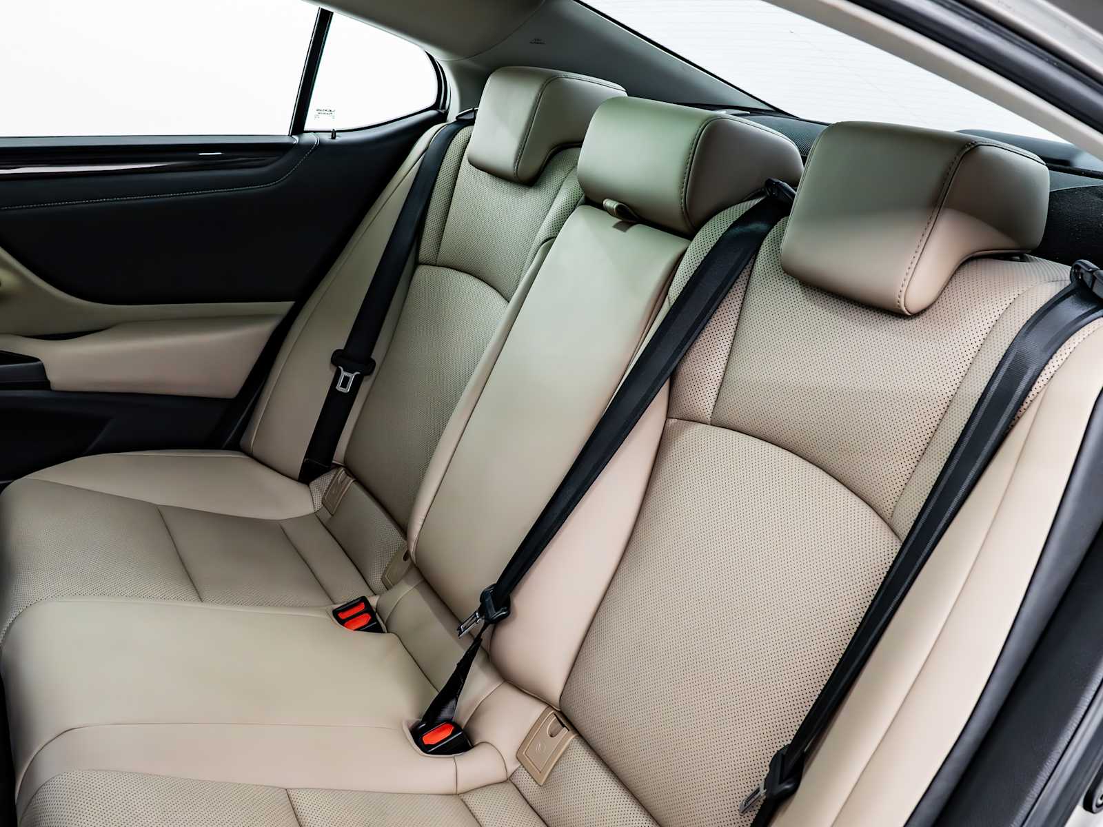 used 2019 Lexus ES 350 car, priced at $30,998
