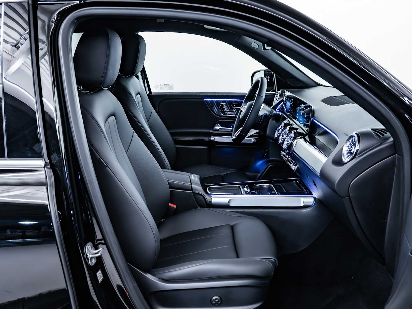 used 2025 Mercedes-Benz GLB 250 car, priced at $44,998