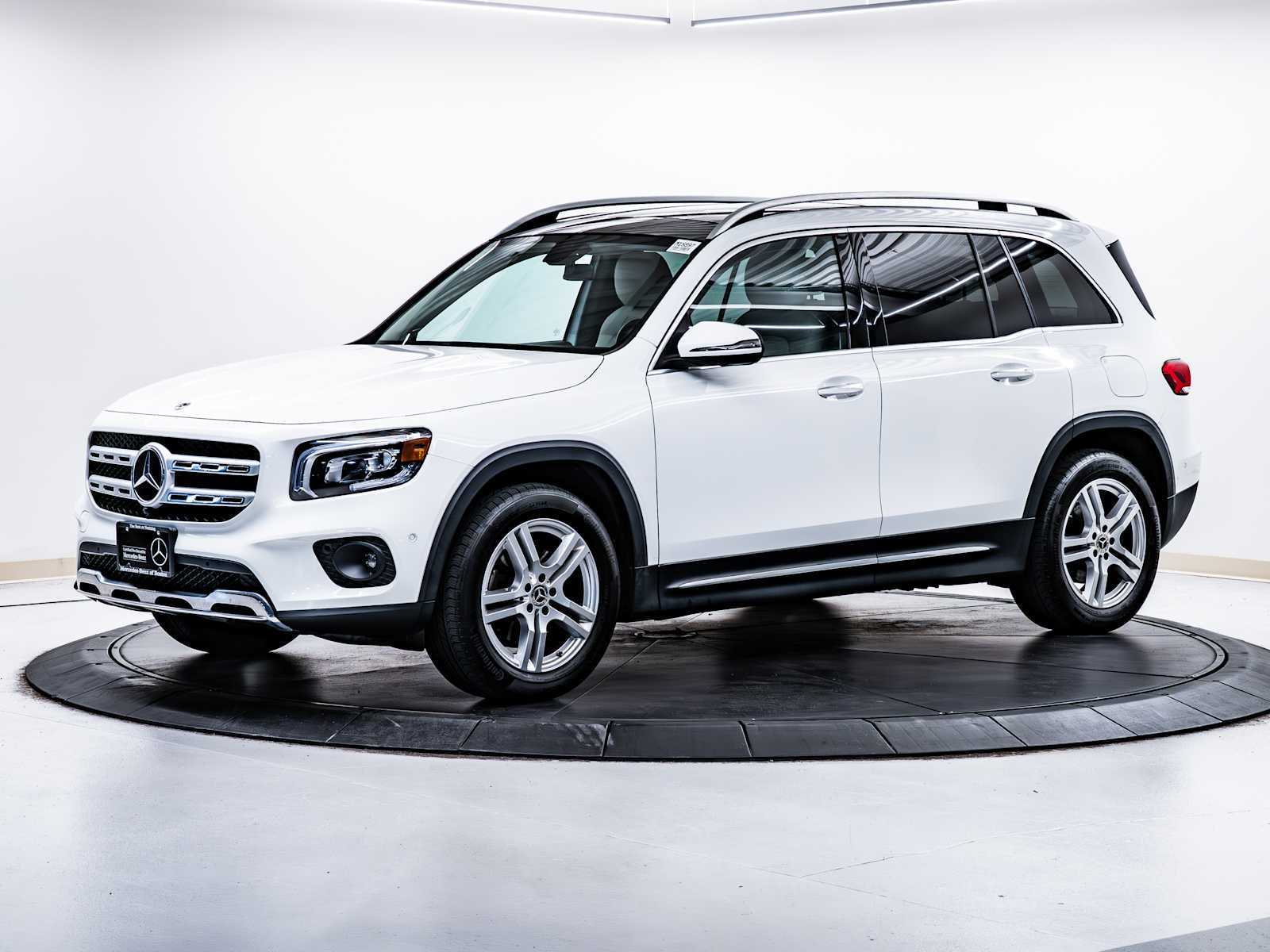 used 2021 Mercedes-Benz GLB 250 car, priced at $27,998