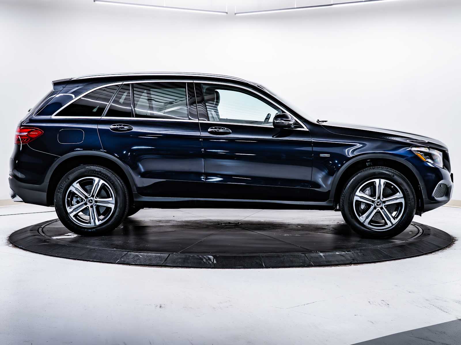 used 2019 Mercedes-Benz GLC 350e Plug-In Hybrid car, priced at $26,998