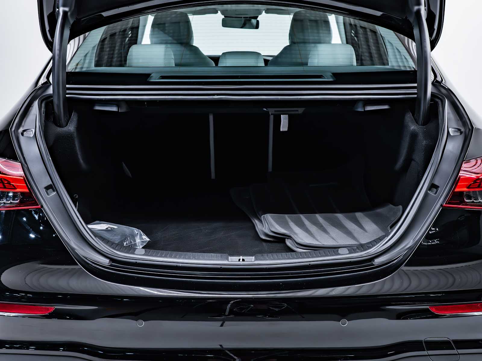 used 2022 Mercedes-Benz E-Class car, priced at $38,998