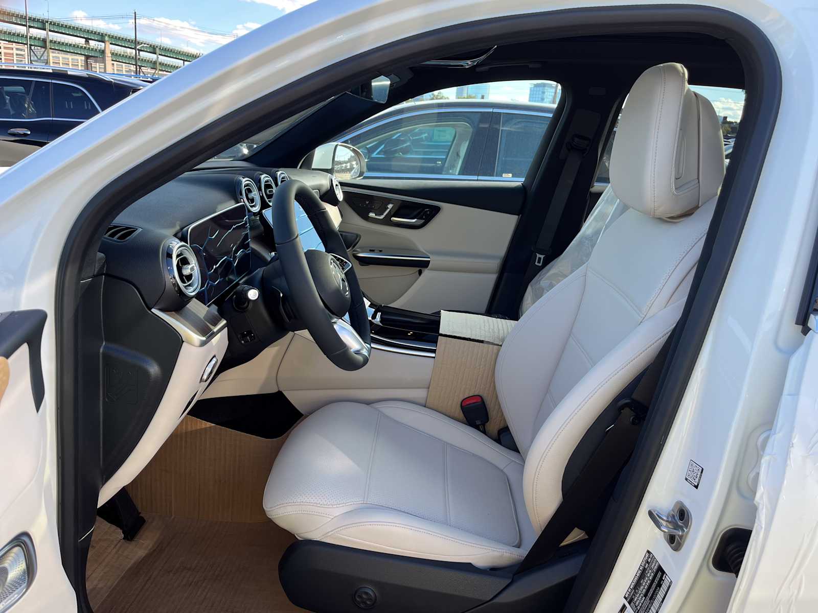 new 2026 Mercedes-Benz GLC 300 car