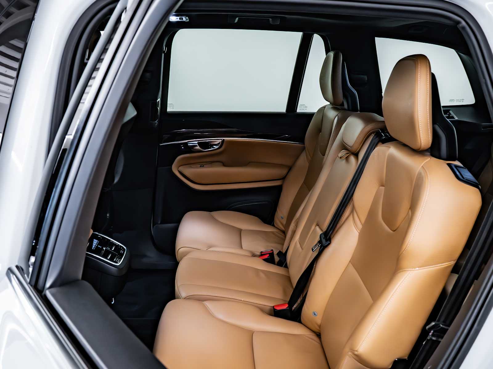 used 2016 Volvo XC90 car, priced at $15,998
