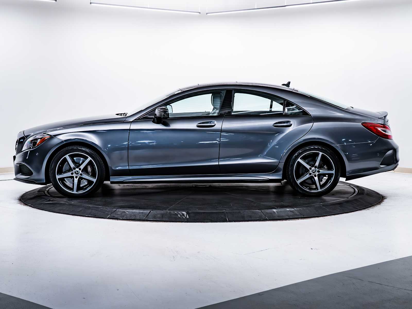 used 2018 Mercedes-Benz CLS 550 car, priced at $25,998