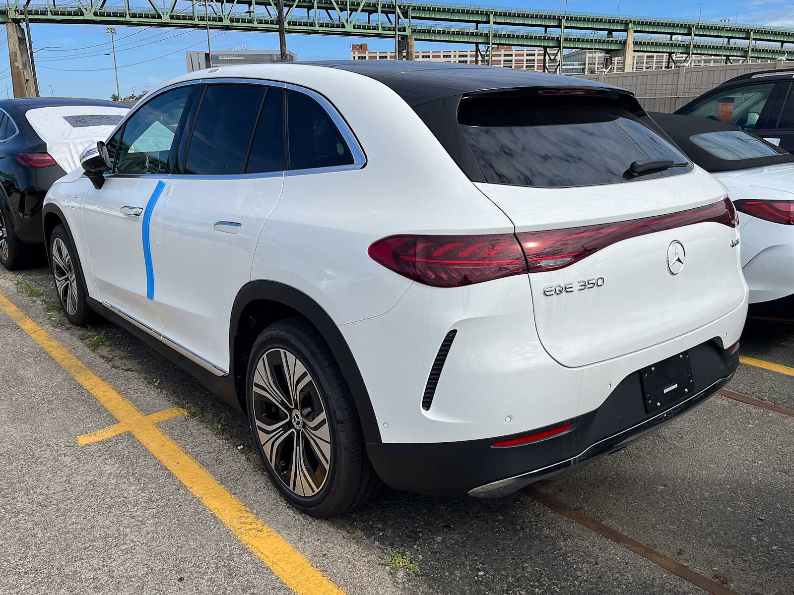 new 2025 Mercedes-Benz EQE 350 car