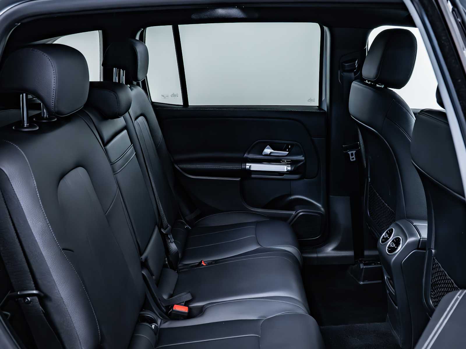 used 2023 Mercedes-Benz GLB 250 car, priced at $33,498