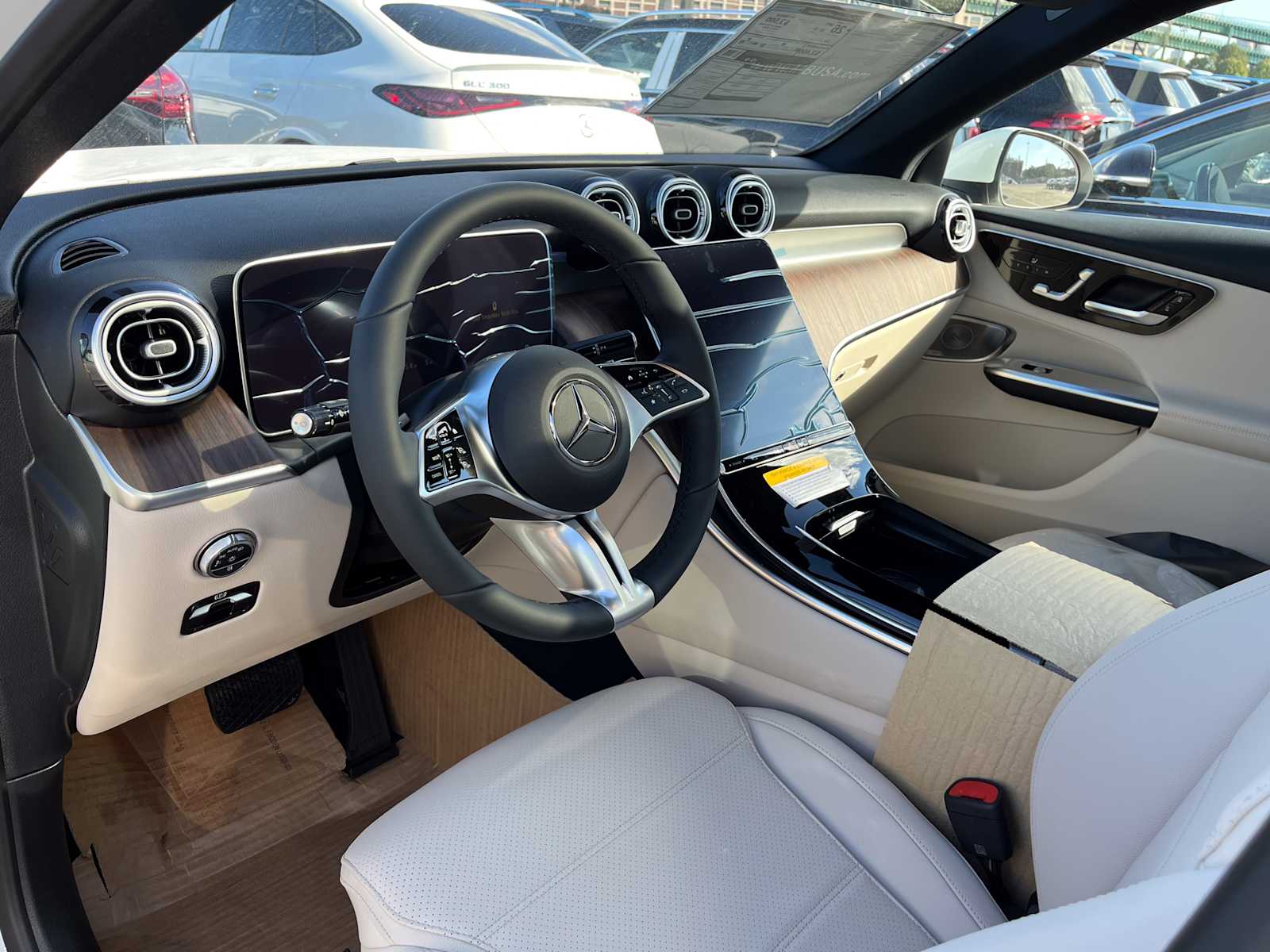 new 2026 Mercedes-Benz GLC 300 car