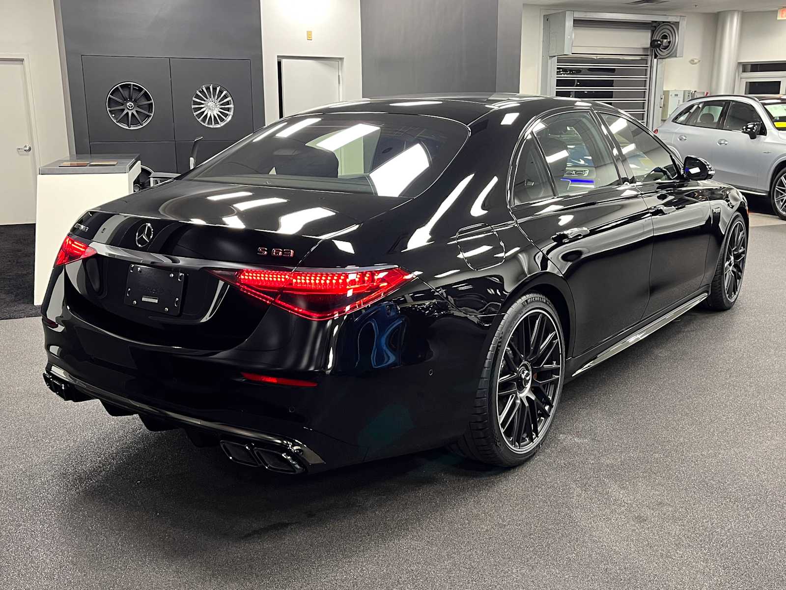 new 2025 Mercedes-Benz AMG S 63e Plug-In Hybrid car