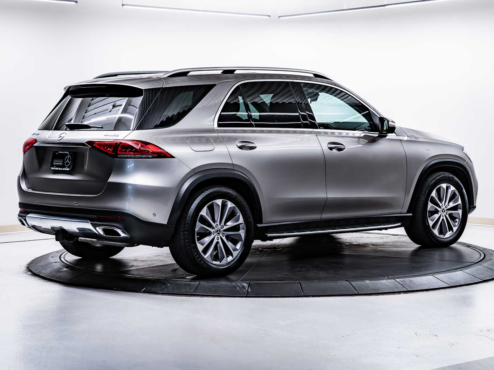 used 2023 Mercedes-Benz GLE 450 car, priced at $56,998