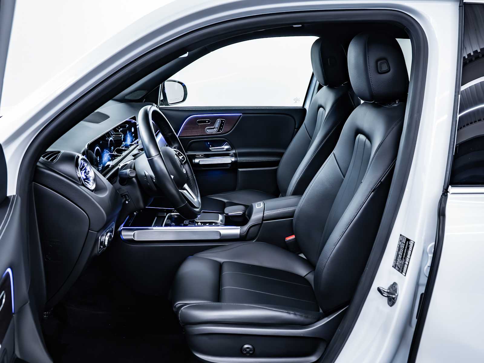 used 2022 Mercedes-Benz GLB 250 car, priced at $34,998