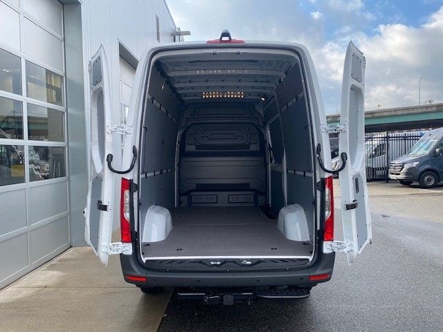 new 2025 Mercedes-Benz Sprinter 2500 car