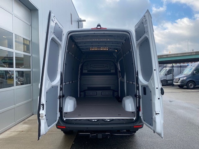 new 2025 Mercedes-Benz Sprinter 2500 car