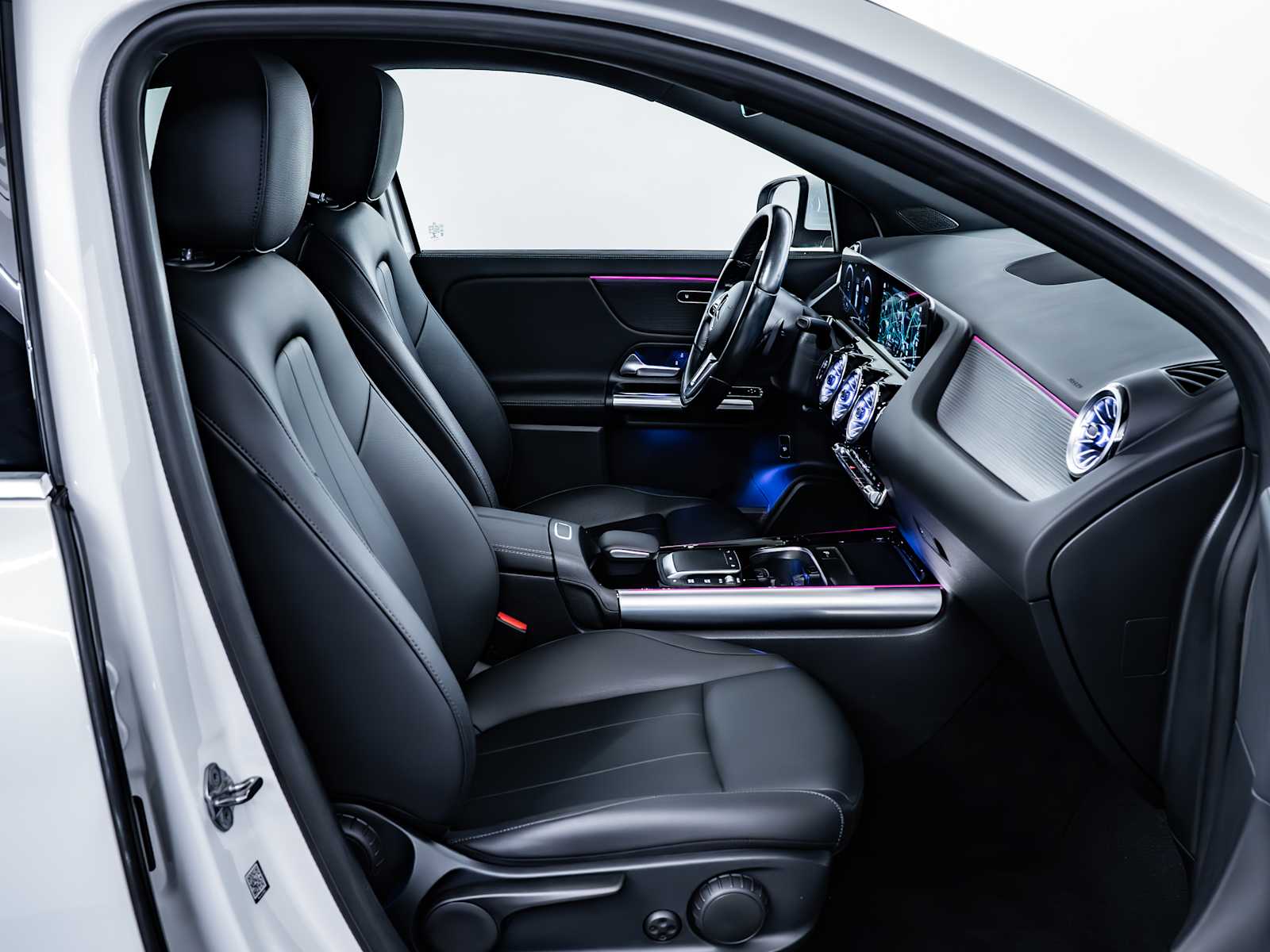 used 2022 Mercedes-Benz GLA 250 car, priced at $32,998