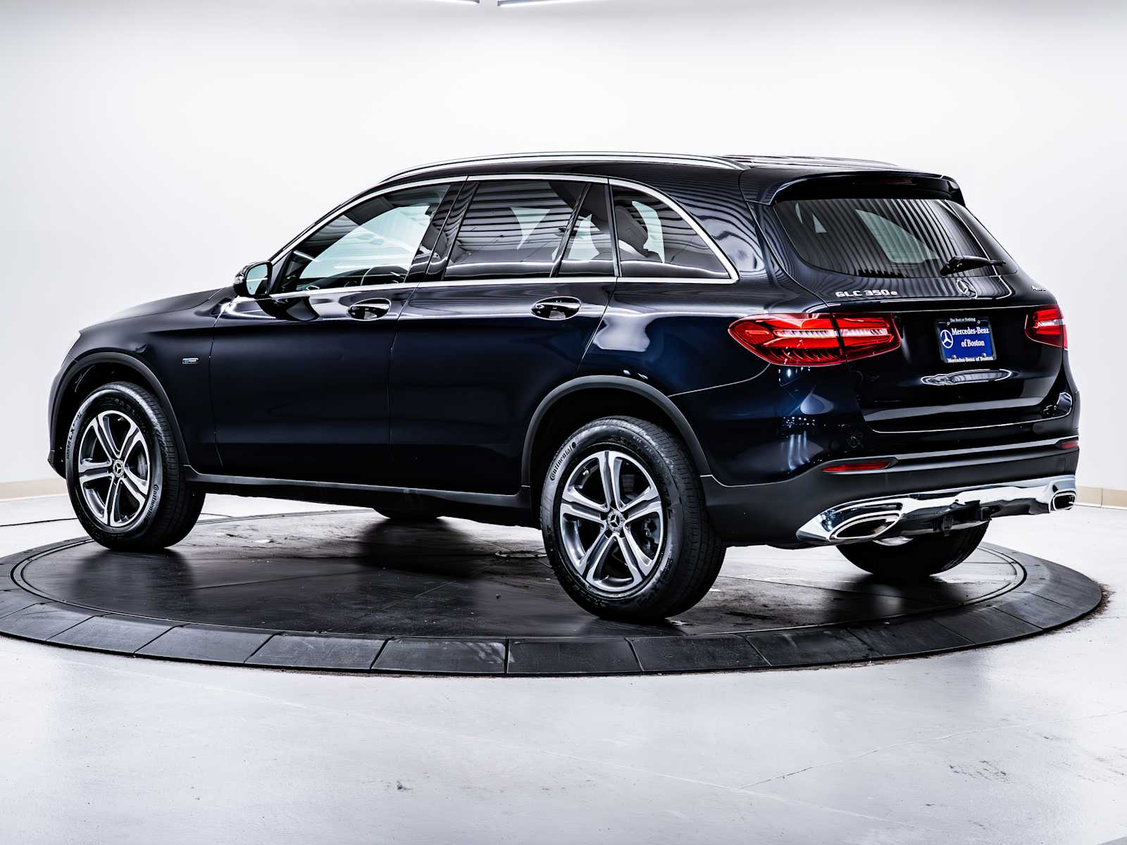 used 2019 Mercedes-Benz GLC 350e Plug-In Hybrid car, priced at $26,998