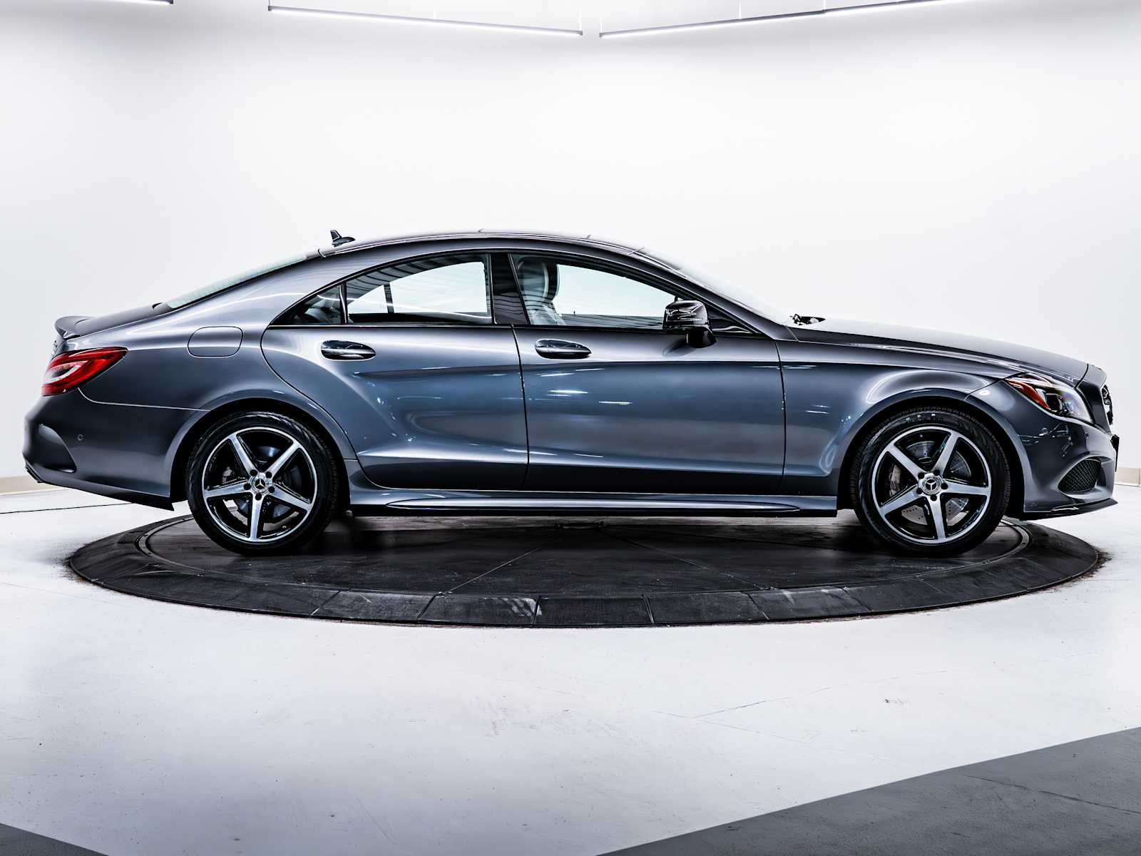 used 2018 Mercedes-Benz CLS 550 car, priced at $25,998