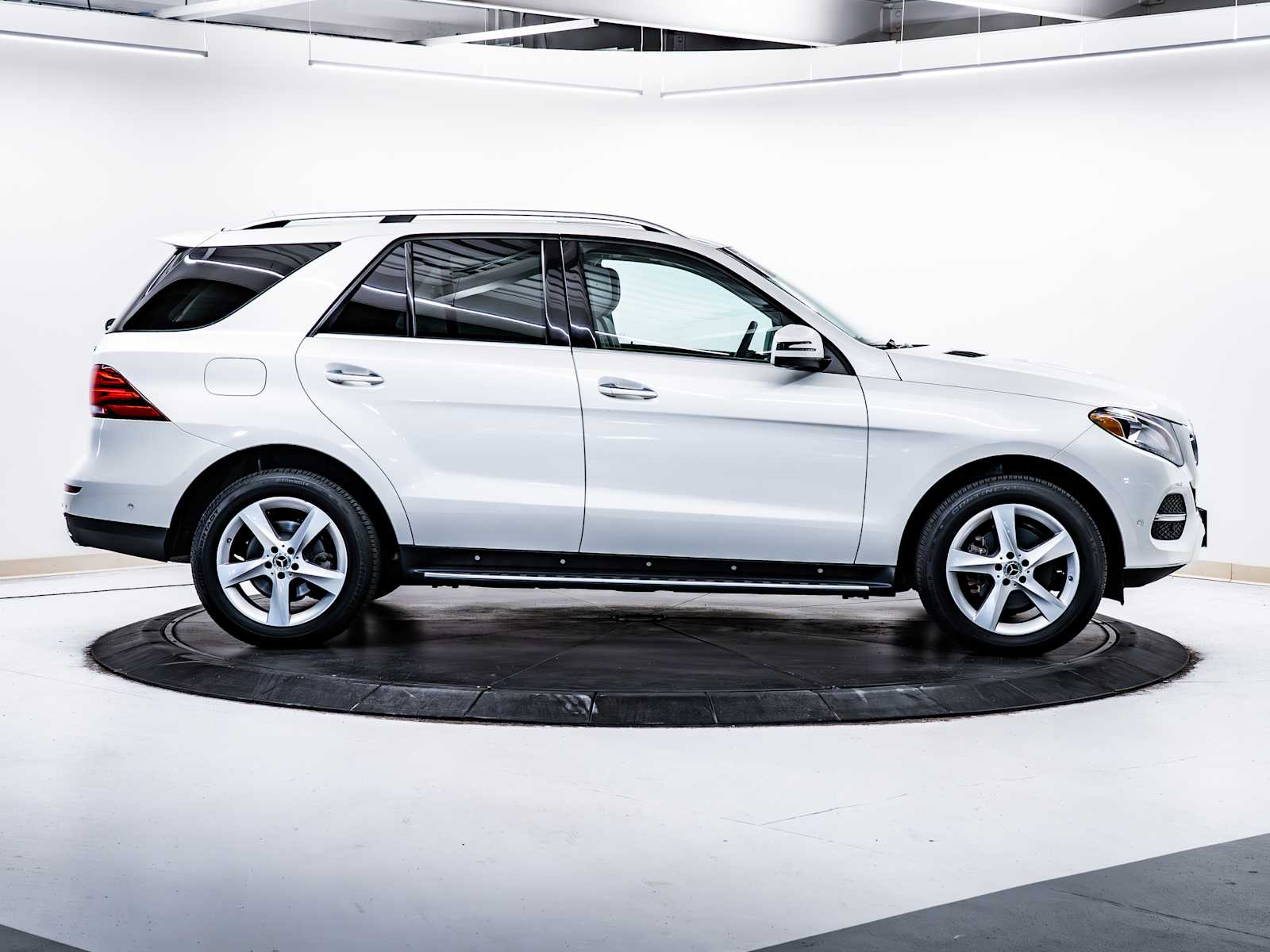 used 2018 Mercedes-Benz GLE 350 car, priced at $24,998