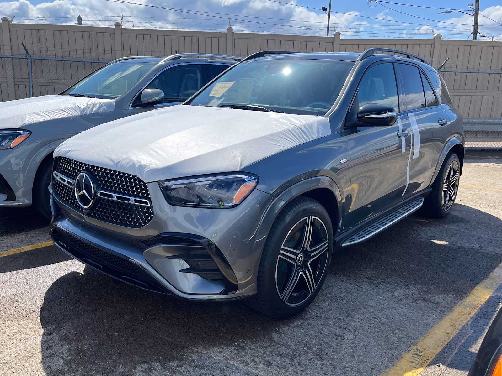 new 2025 Mercedes-Benz GLE 450e Plug-In Hybrid car