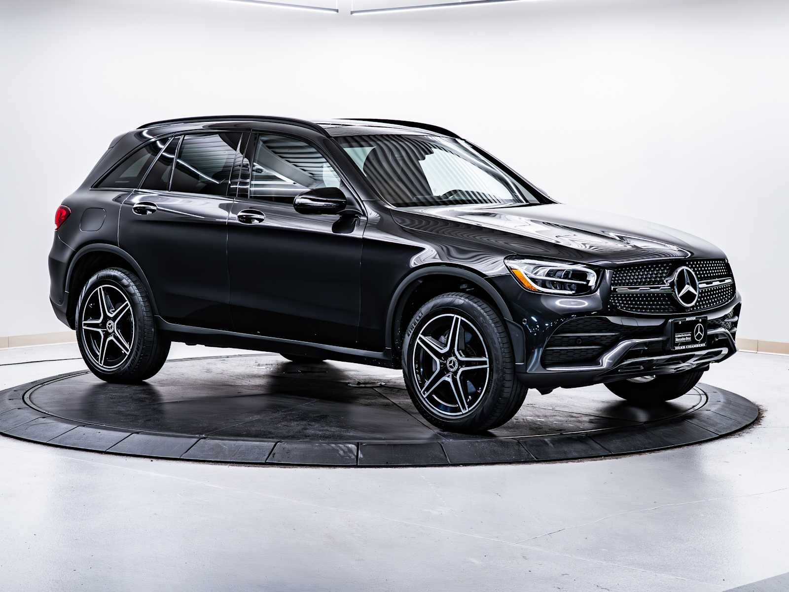 used 2021 Mercedes-Benz GLC 300 car, priced at $31,998